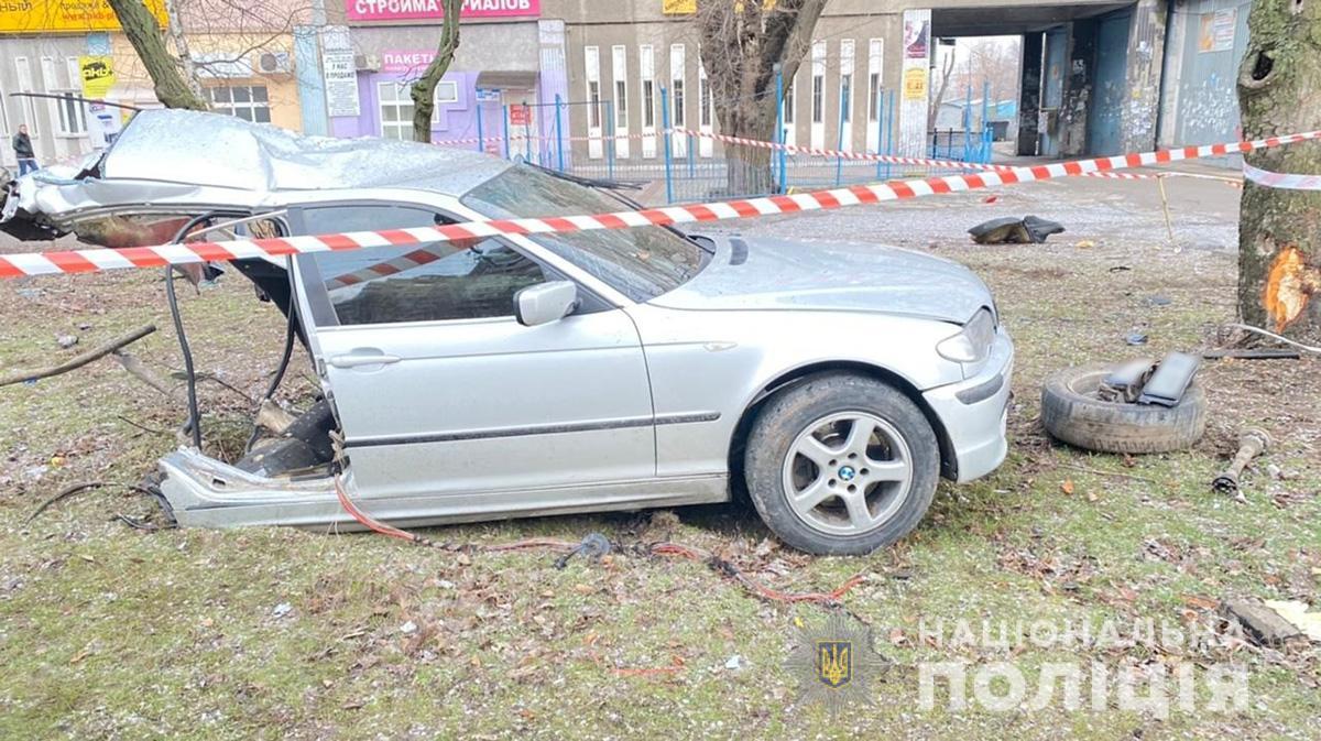       Mercedes   -  04122017 Sputnik 