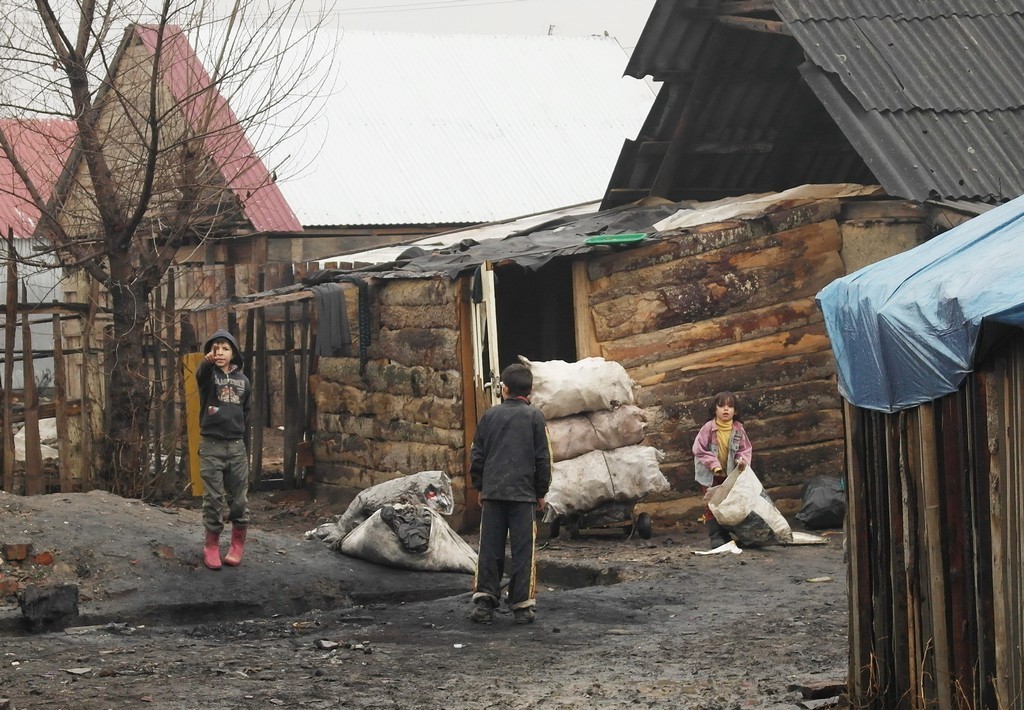 Цыганский дом фото внутри