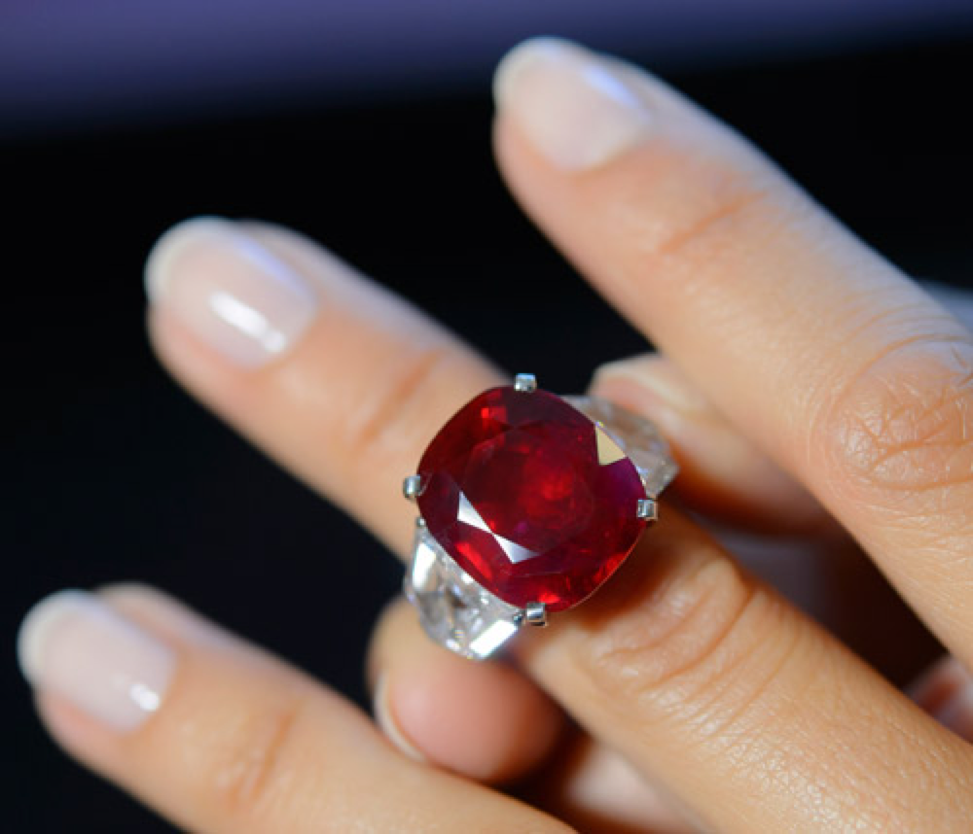 «Алмаз»: ювелирные изделия с рубином купить. Каталог. Фото. Цены.