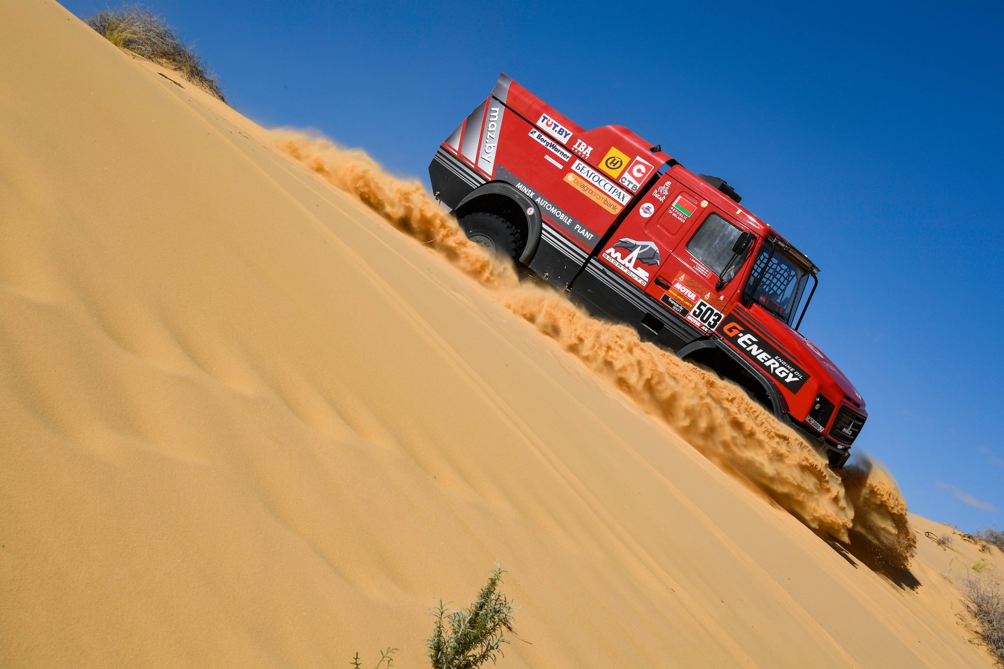 Встретили чемпиона ралли-рейда Morocco Desert Challenge и призёра «Дакара»  Сергея Вязовича. Пришлось взять у него интервью :) | Пикабу