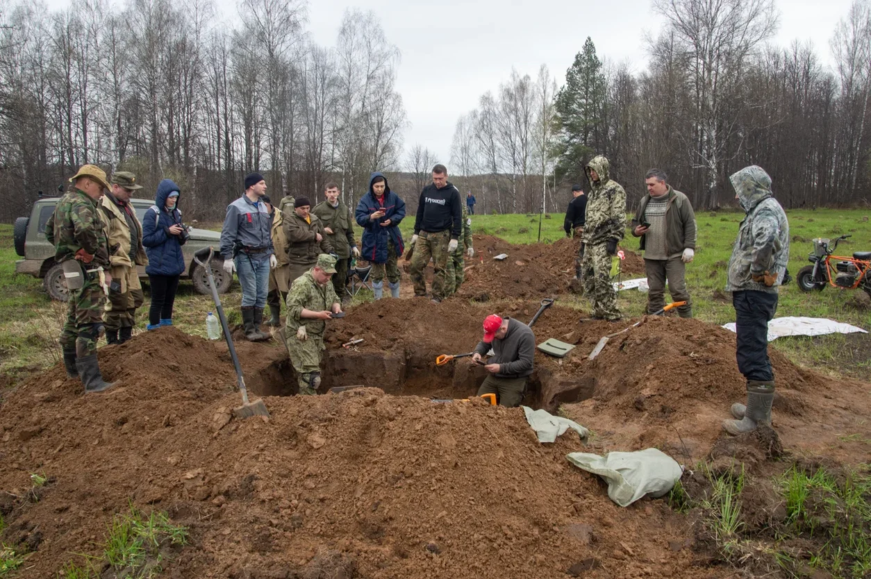 Поисковики: военно-поисковая экспедиция в лесах Калужской области 2021 |  Пикабу