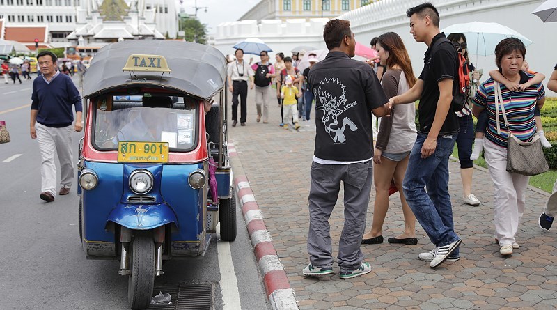Как в Таиланде разводят туристов | Пикабу