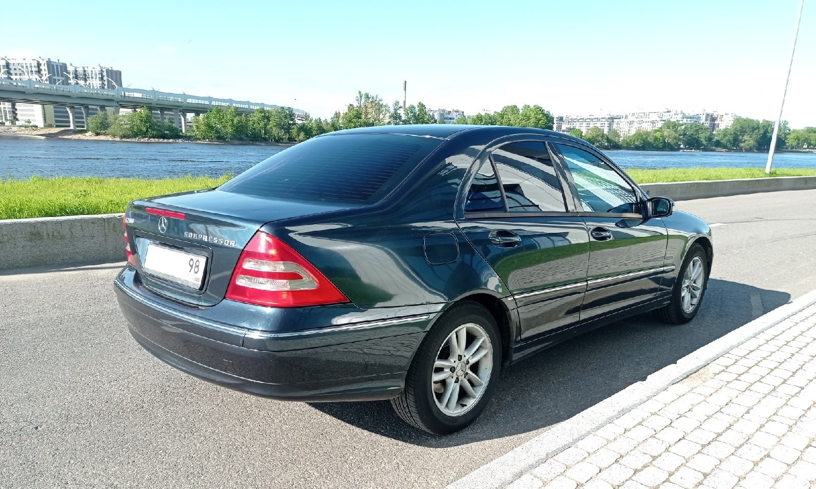 Автомобили подборщиков. Два Mercedes - w203 и CLK w209 | Пикабу