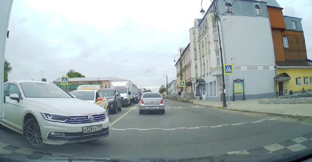 Разворот через искусственную неровность | Пикабу