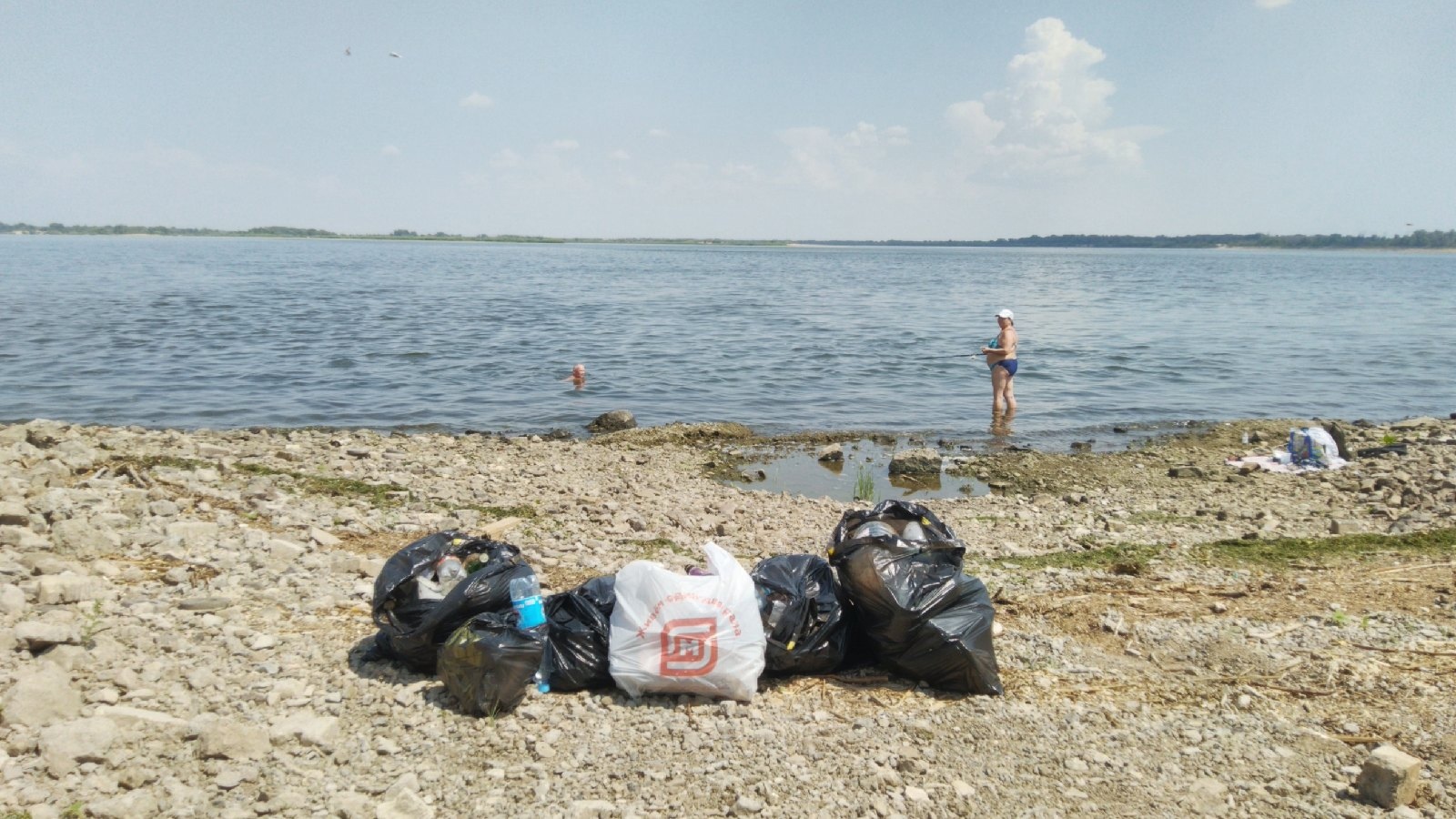 Длина волгограда вдоль волги