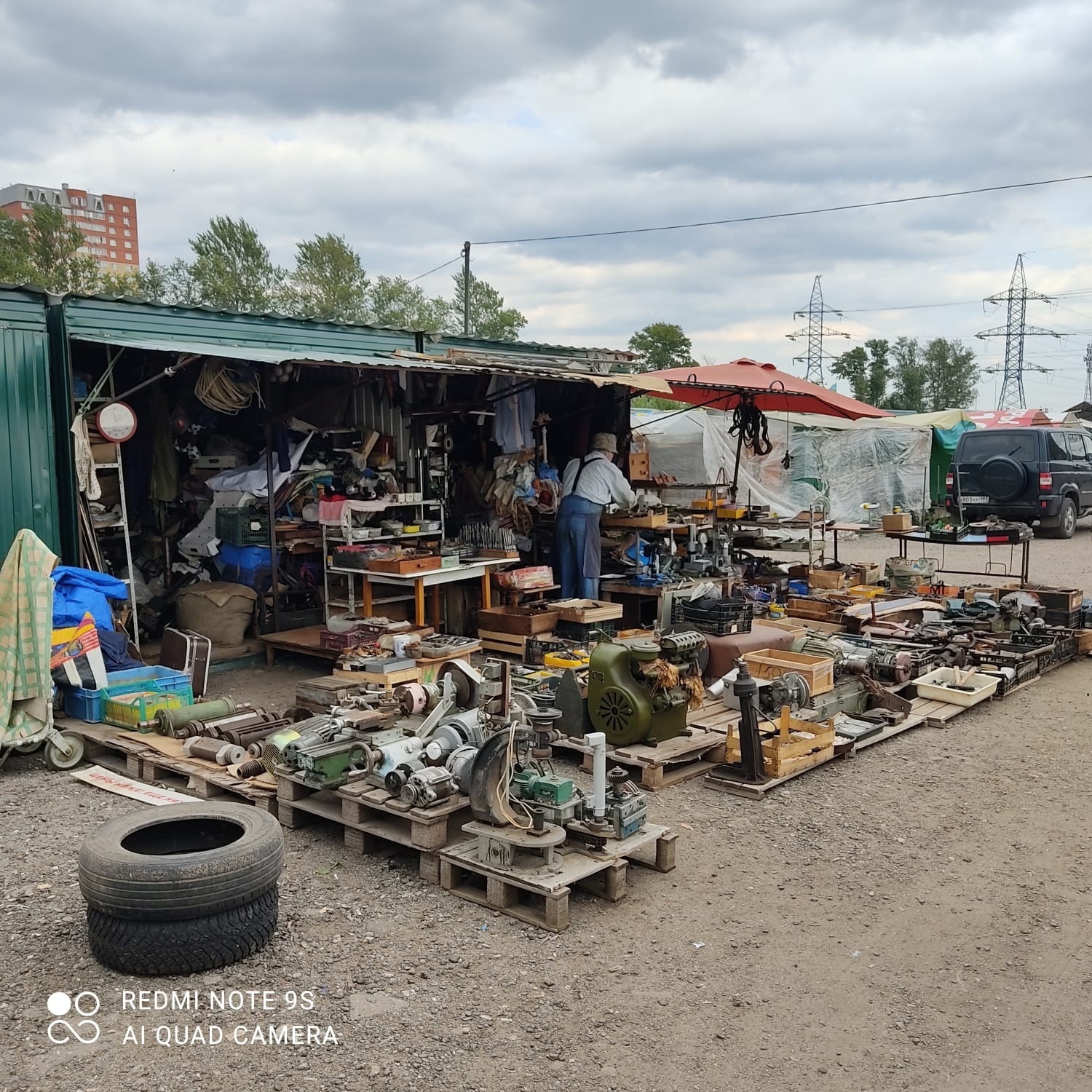 Блошиный рынок в Химках | Пикабу