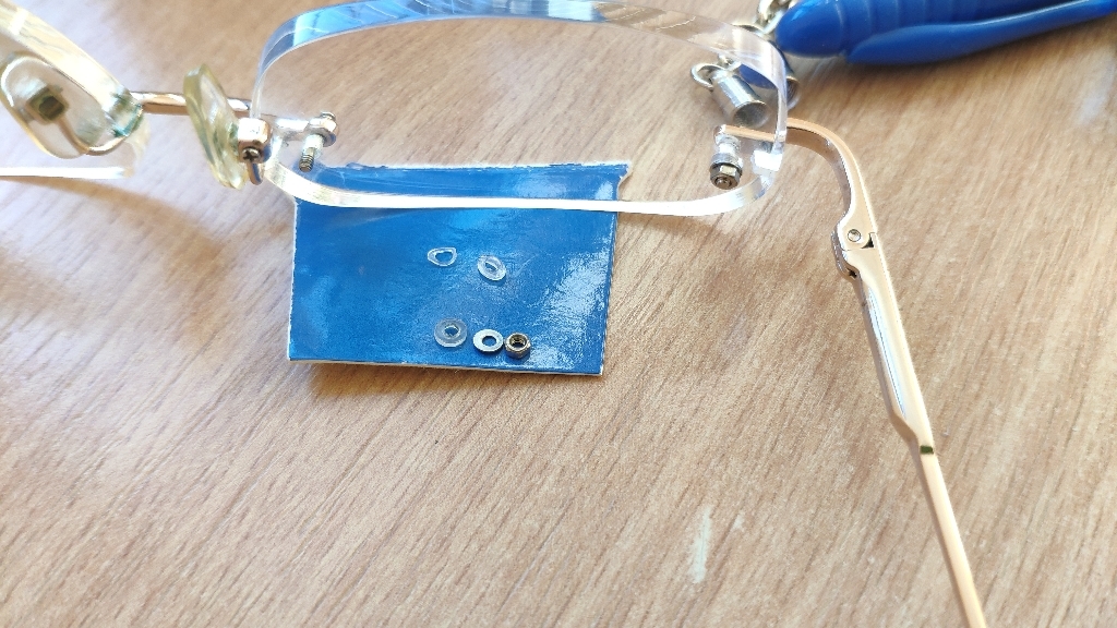 Ремонт очков в условиях стационара | Пикабу