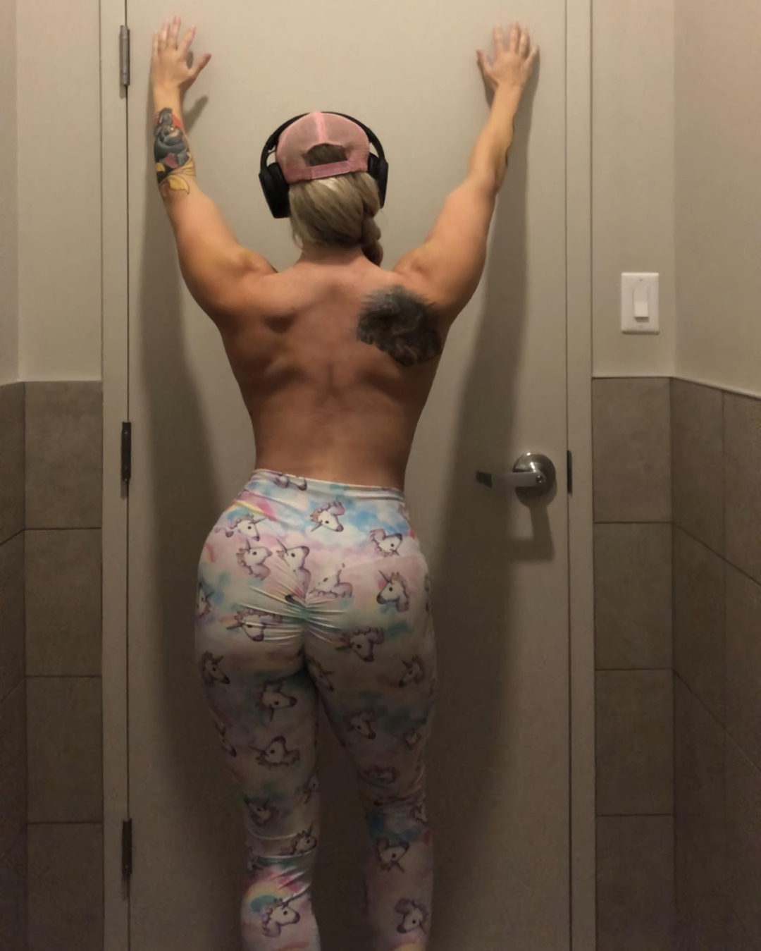 Деревенские девушки в колготках (59 фото) 