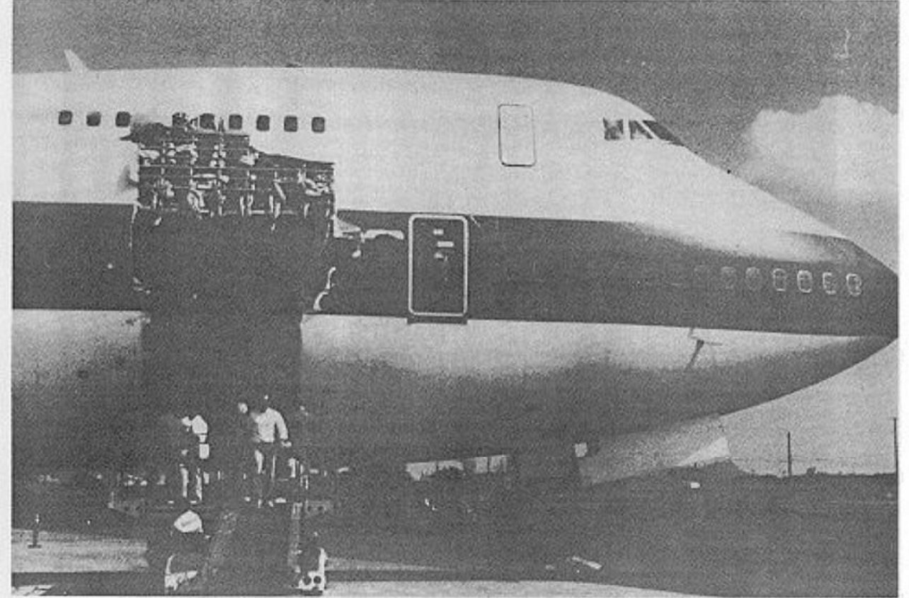   Boeing 747    