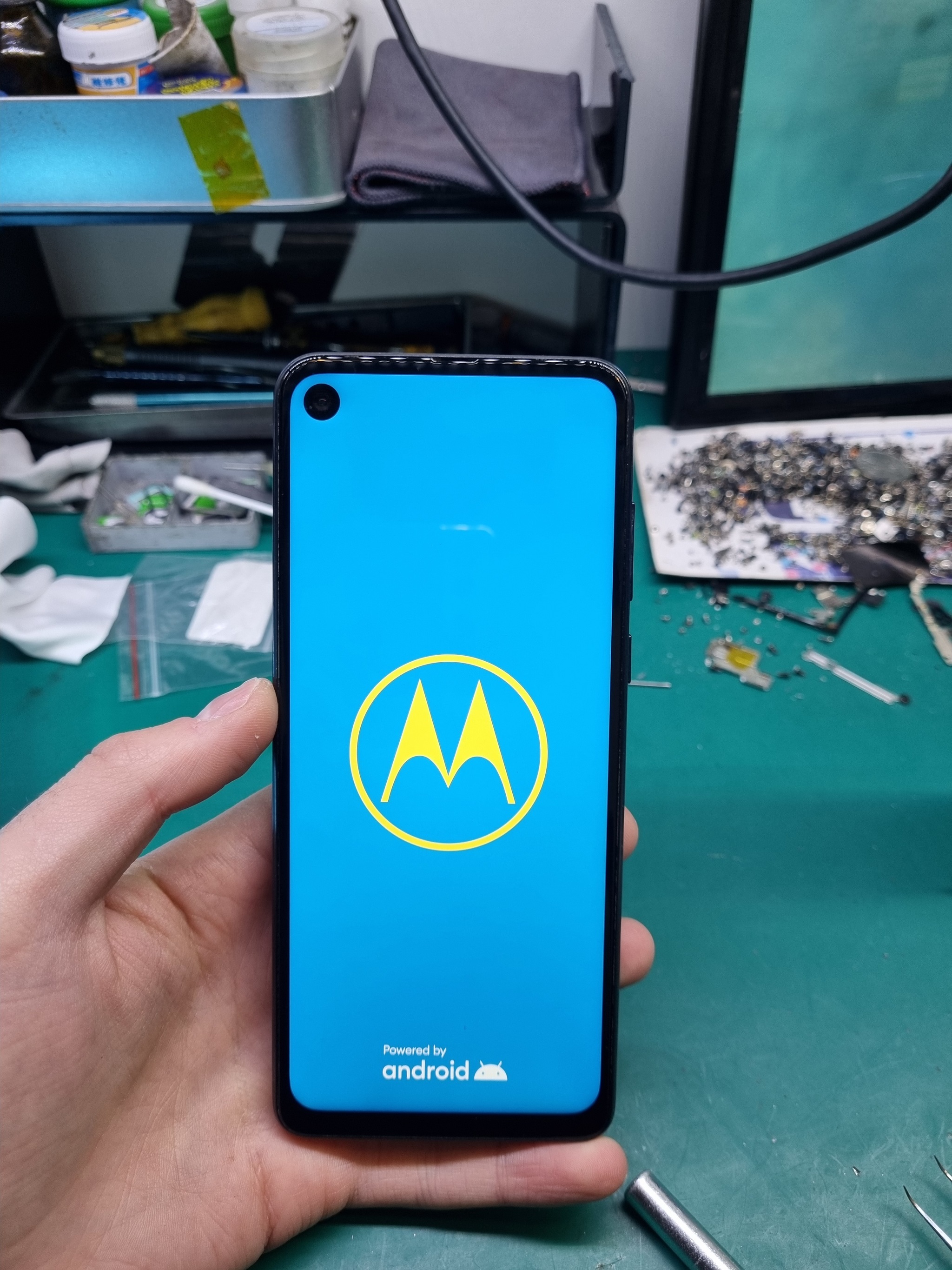 Ответ на пост «Починить шлейф экрана на Motorola one action» | Пикабу