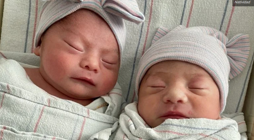 Женщина родила двойняшек, зачатых с разницей в месяц, — как выглядят дети сейчас
