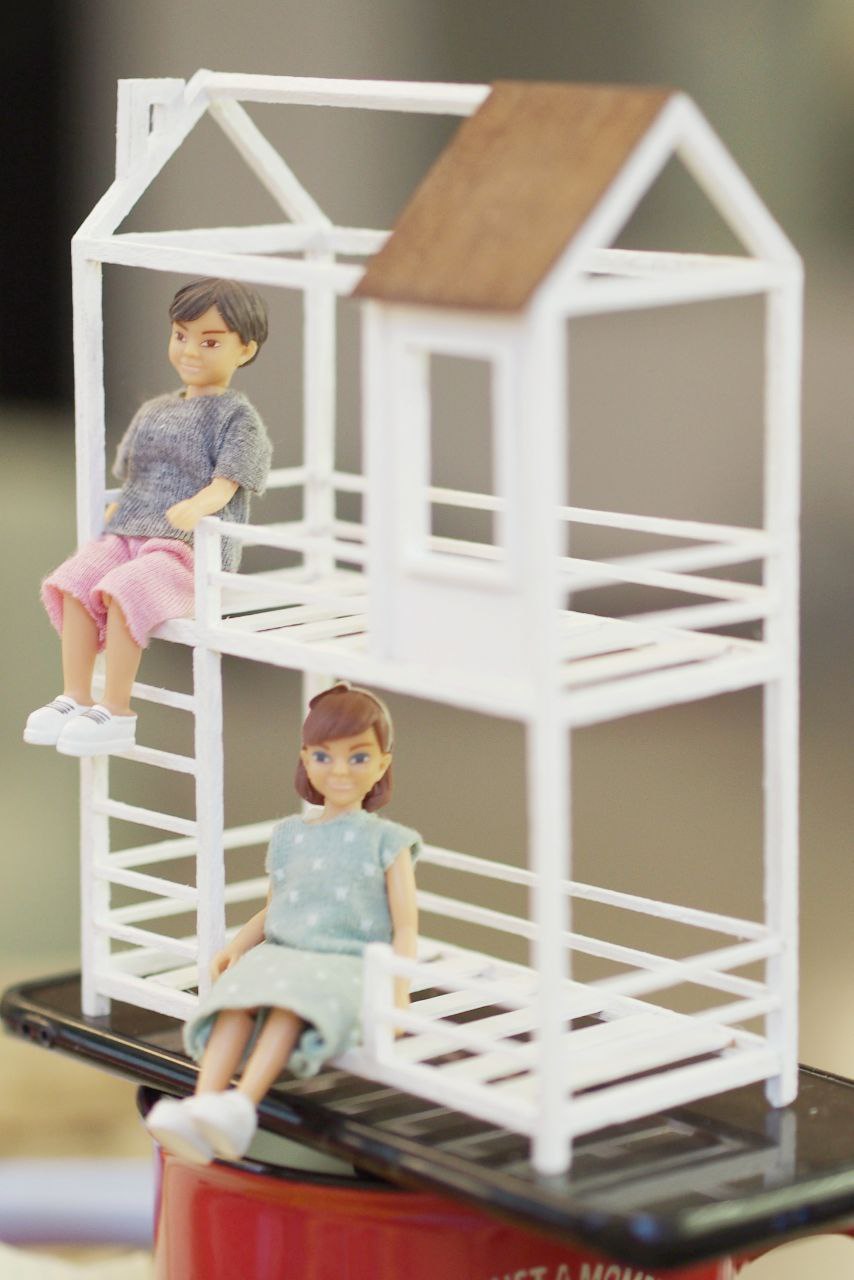 Переделка кукольного дома Lundby. Часть вторая: крыша, полы, детская |  Пикабу