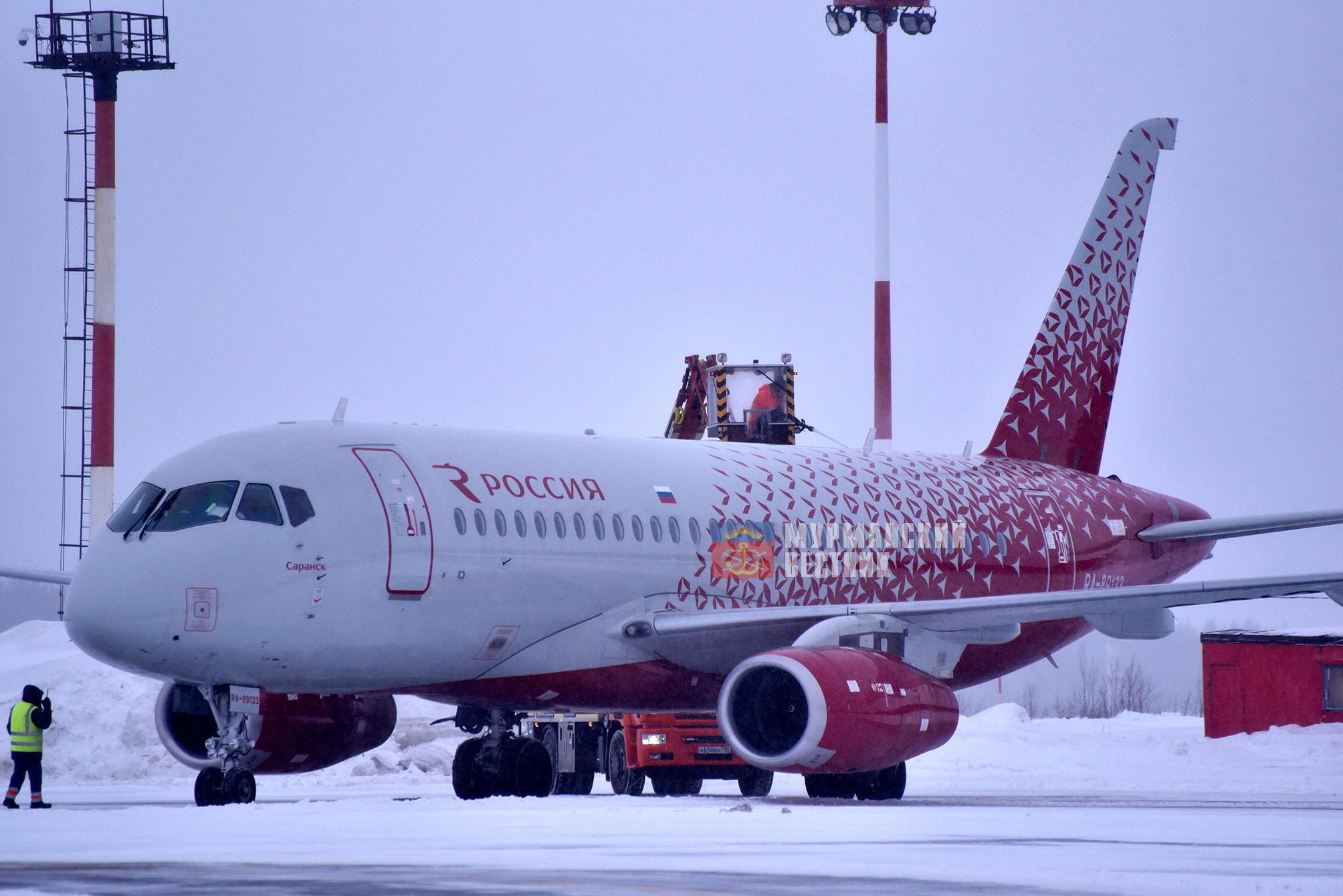 Авиа рейсы мурманск. Мурманск самолет. Самолет Мурманск Санкт-Петербург. Аэропорт Мурманск. Авиа Мурманск Москва.