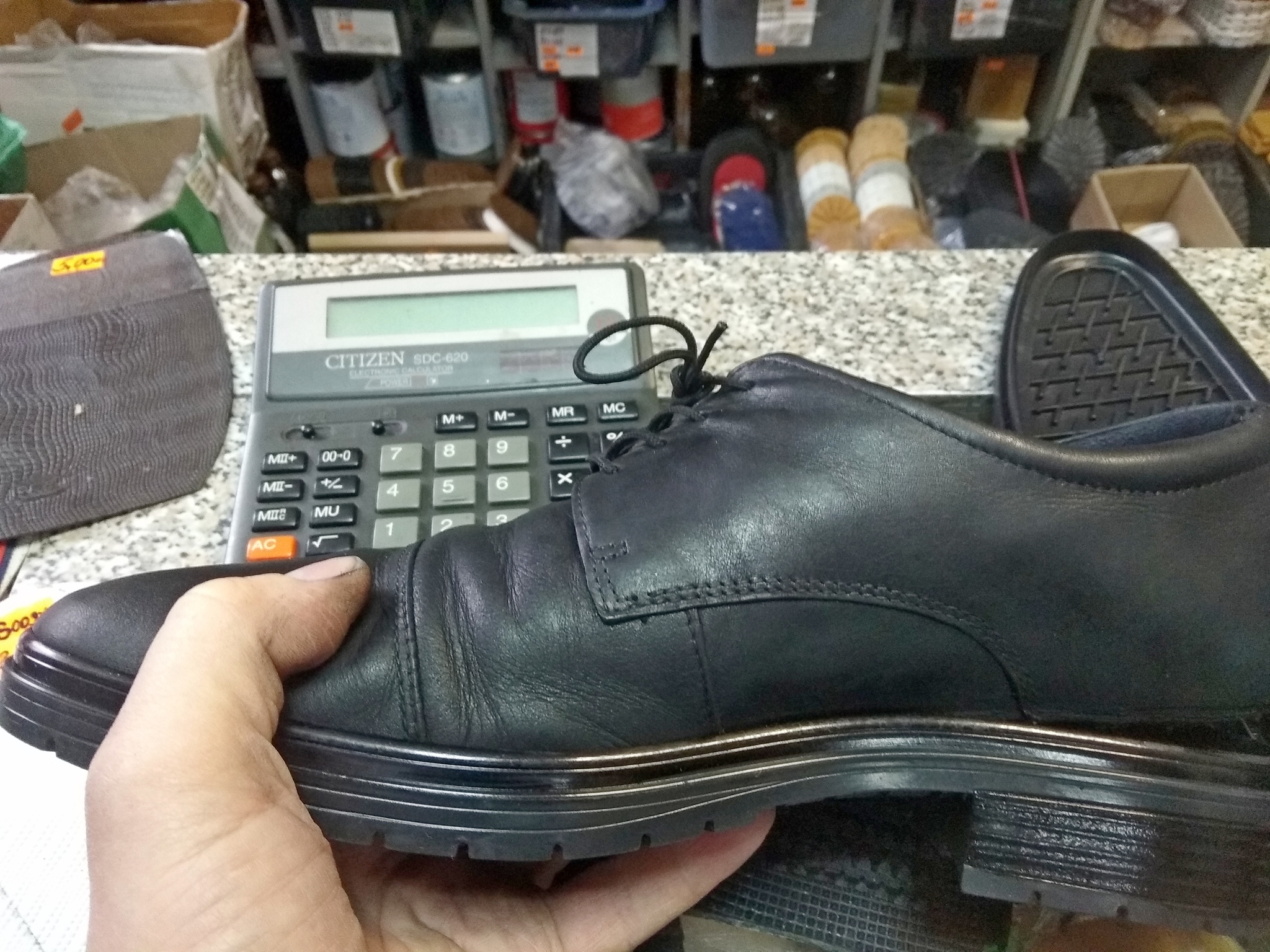 Замена подошвы в Ecco: общие принципы и особенности | Пикабу