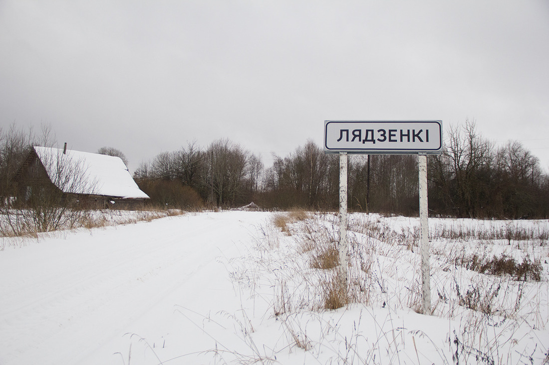 Лесное зверье тут ходит как домашнее». История мужчины, который живет один  в умирающей деревне | Пикабу