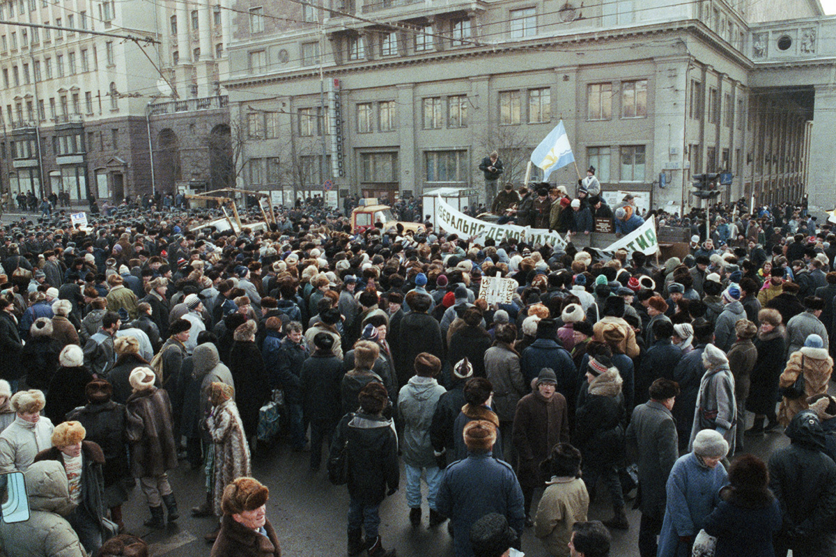 День Советской Армии 23 февраля 1992 года в Москве | Пикабу