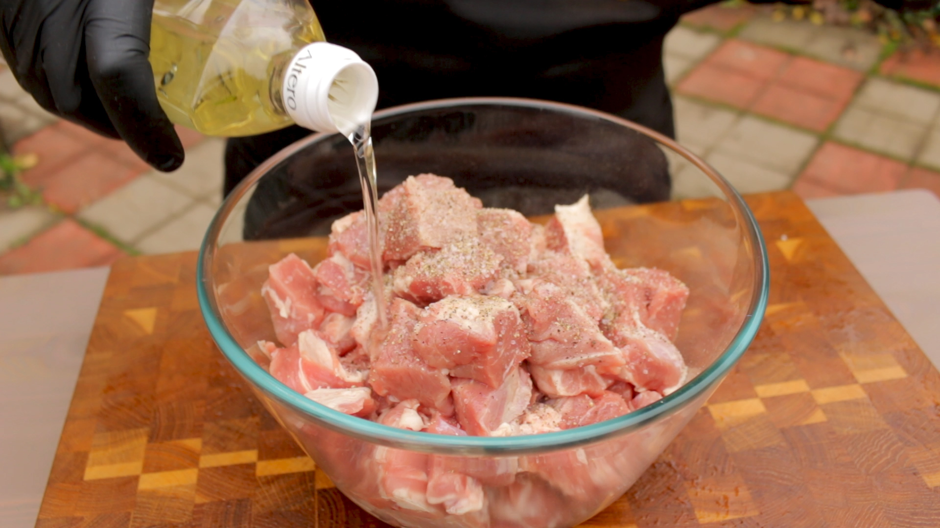 Как приготовить Оджахури по грузински со свининой в казане на костре рецепт пошагово