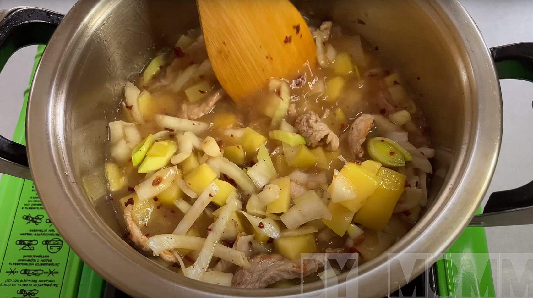 Рагу с мясом и овощами с пастой дендян по-корейски - простой рецепт | Пикабу