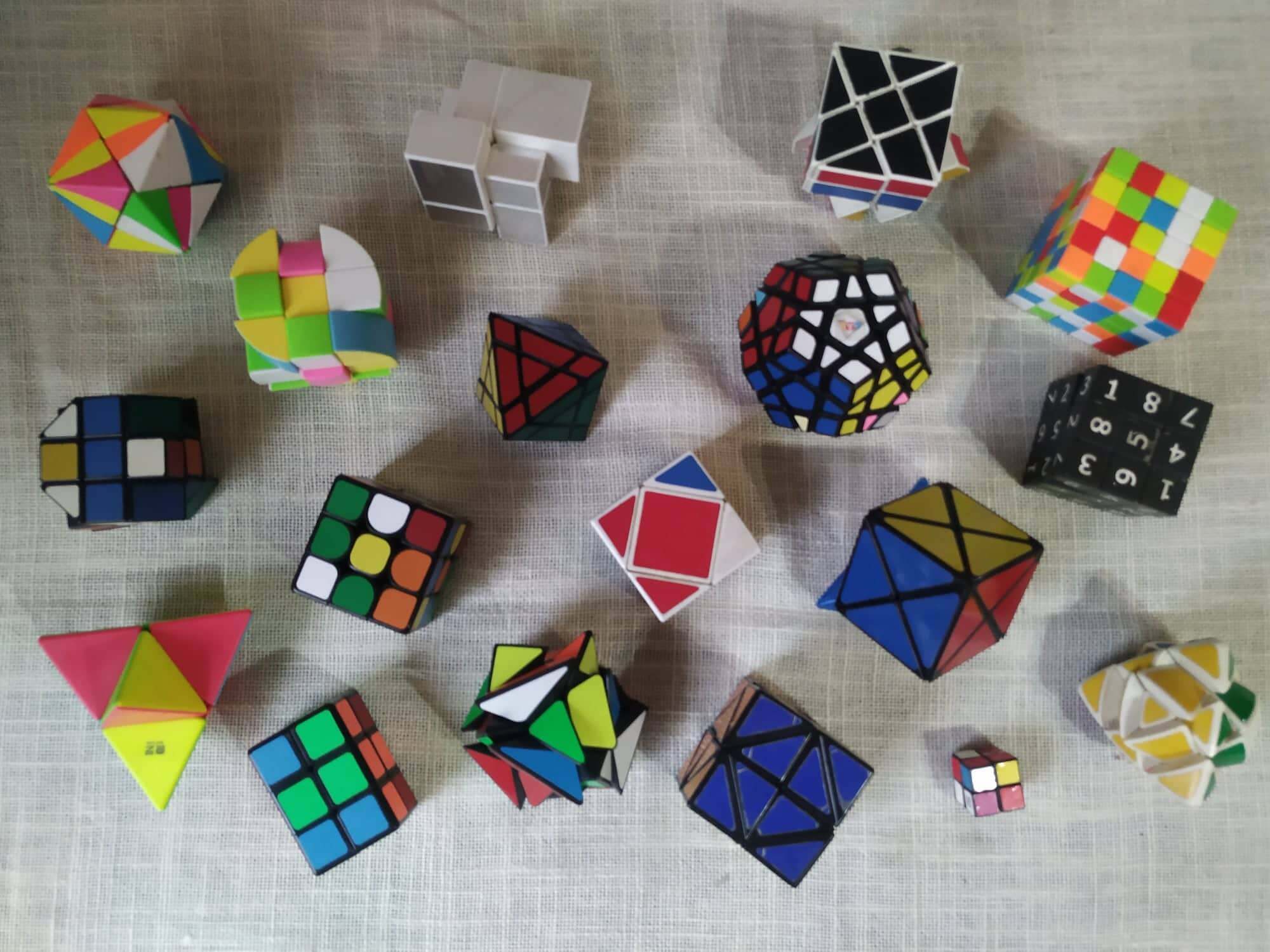 Коллекция кубиков рубиков