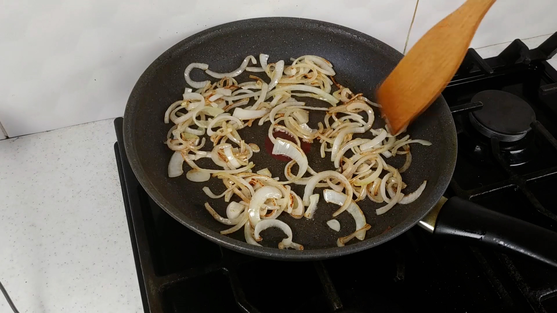 Сэндвич со свиными ребрами и овощами | Пикабу