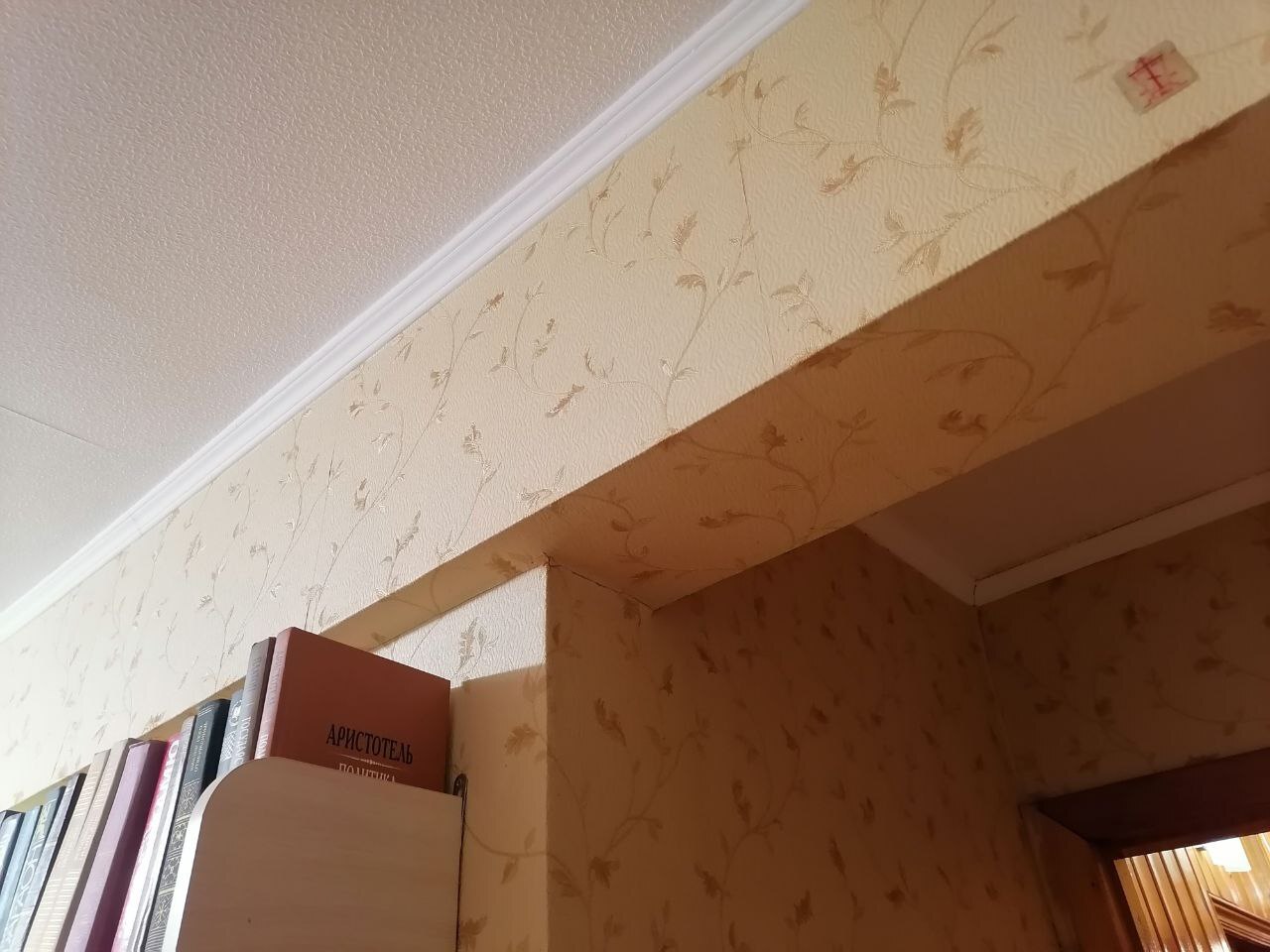 Как обыграть балку в доме