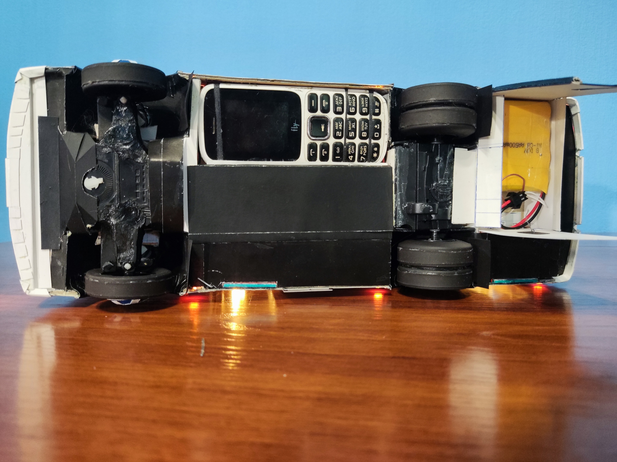 ПАЗ 32051 из картона на радиоуправлении | Пикабу