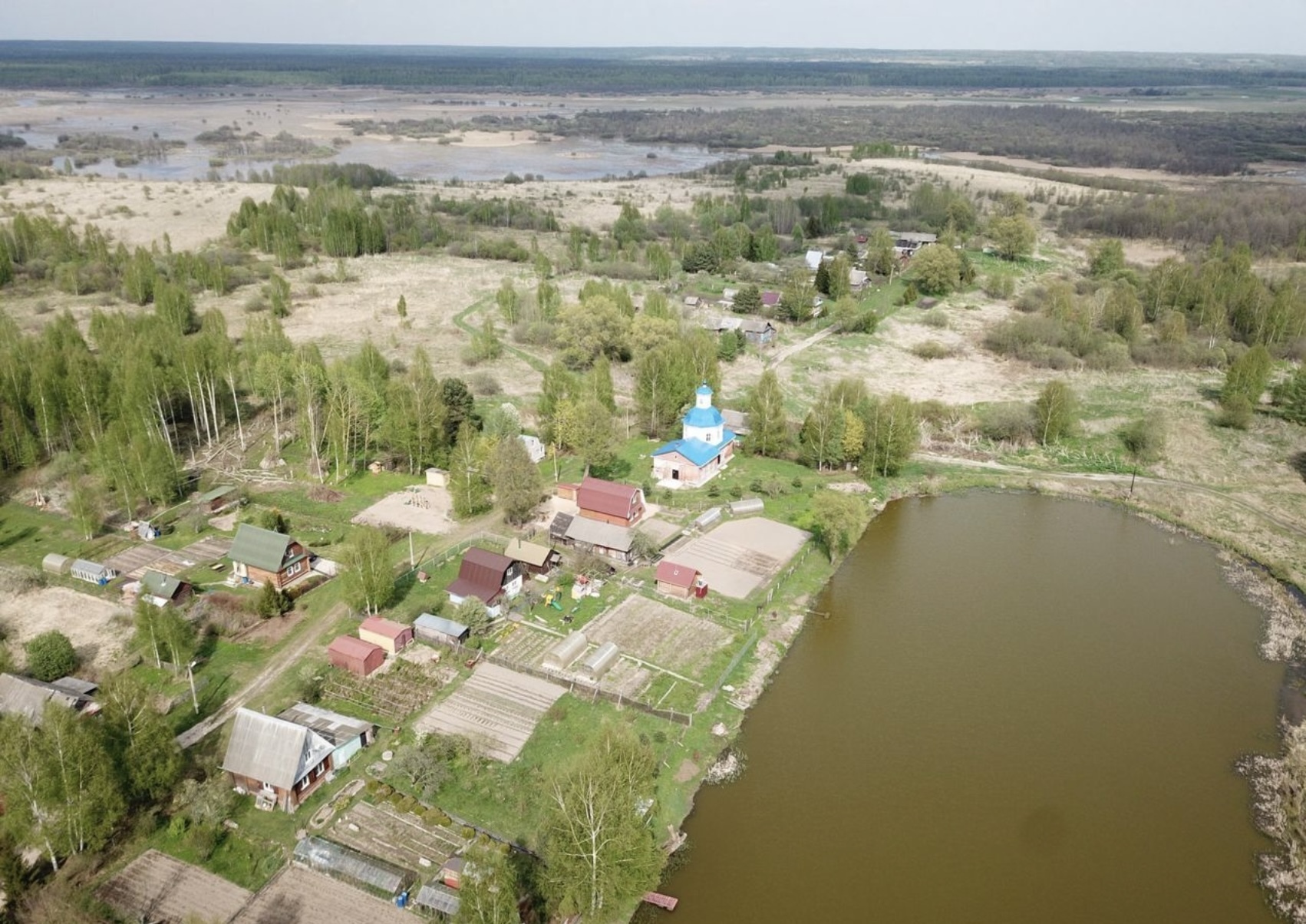 Пустой огромный участок, подарю кусочек под дачу | Пикабу