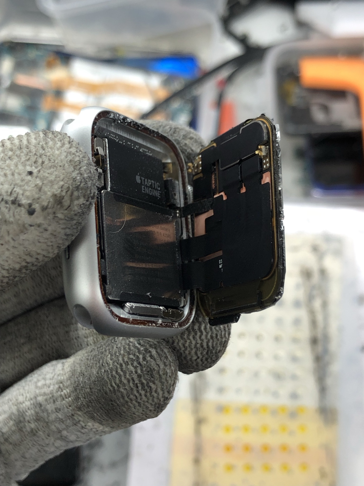 Замена стекла apple watch 6 40mm. Больше не дави на дисплей | Пикабу