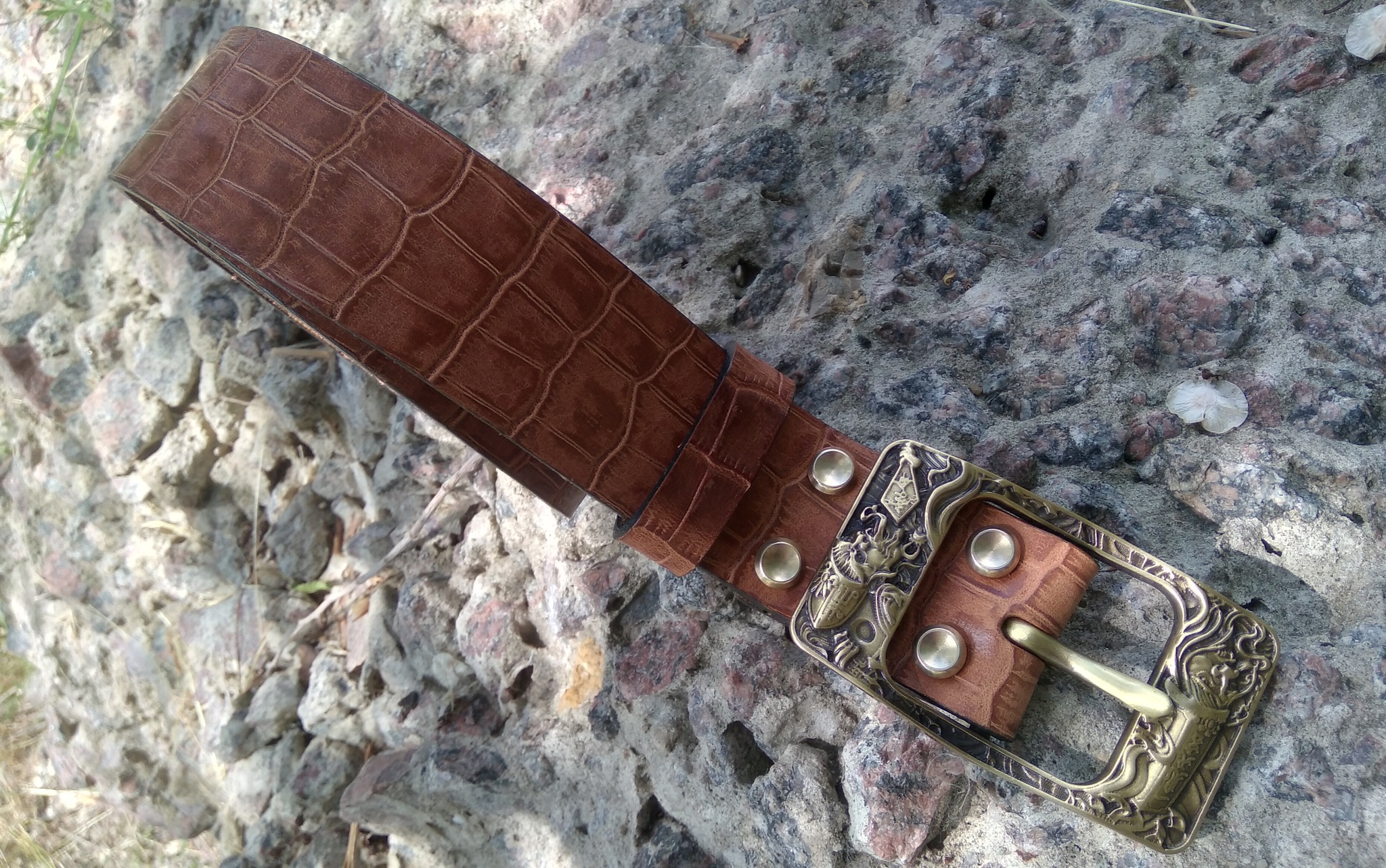Поясной ремень. Ремень из кожи "крокодила". Мужской кожаный ремень с ...