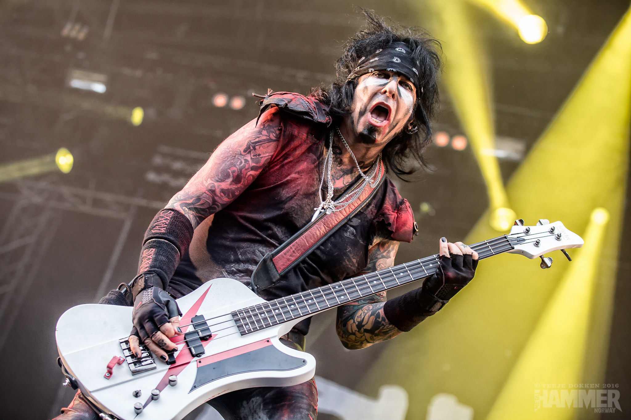 SIXX:A.M, когда у MOTLY CRUE дела были совсем хреновы Nikki Sixx решил не  терять зря время - а че бы мне не создать свою банду?!!! | Пикабу