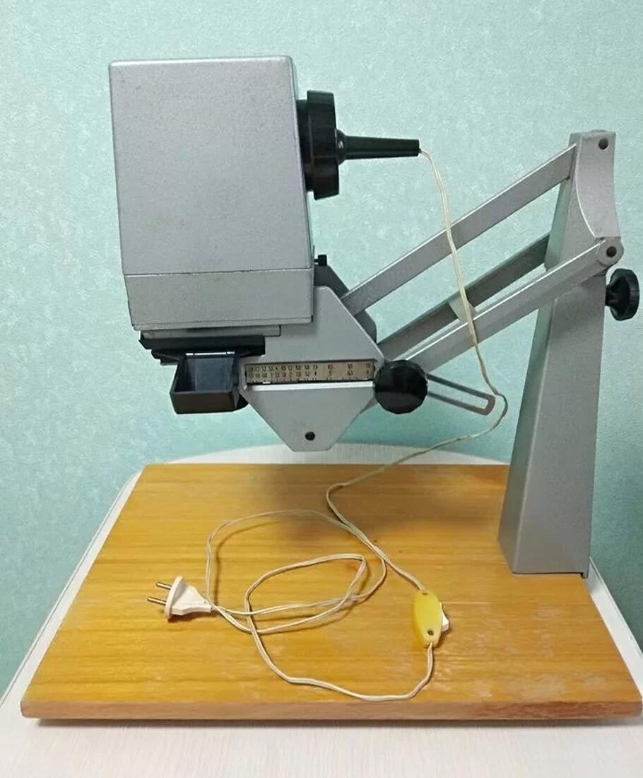 Фотоувеличитель "Ленинград-4" | Пикабу