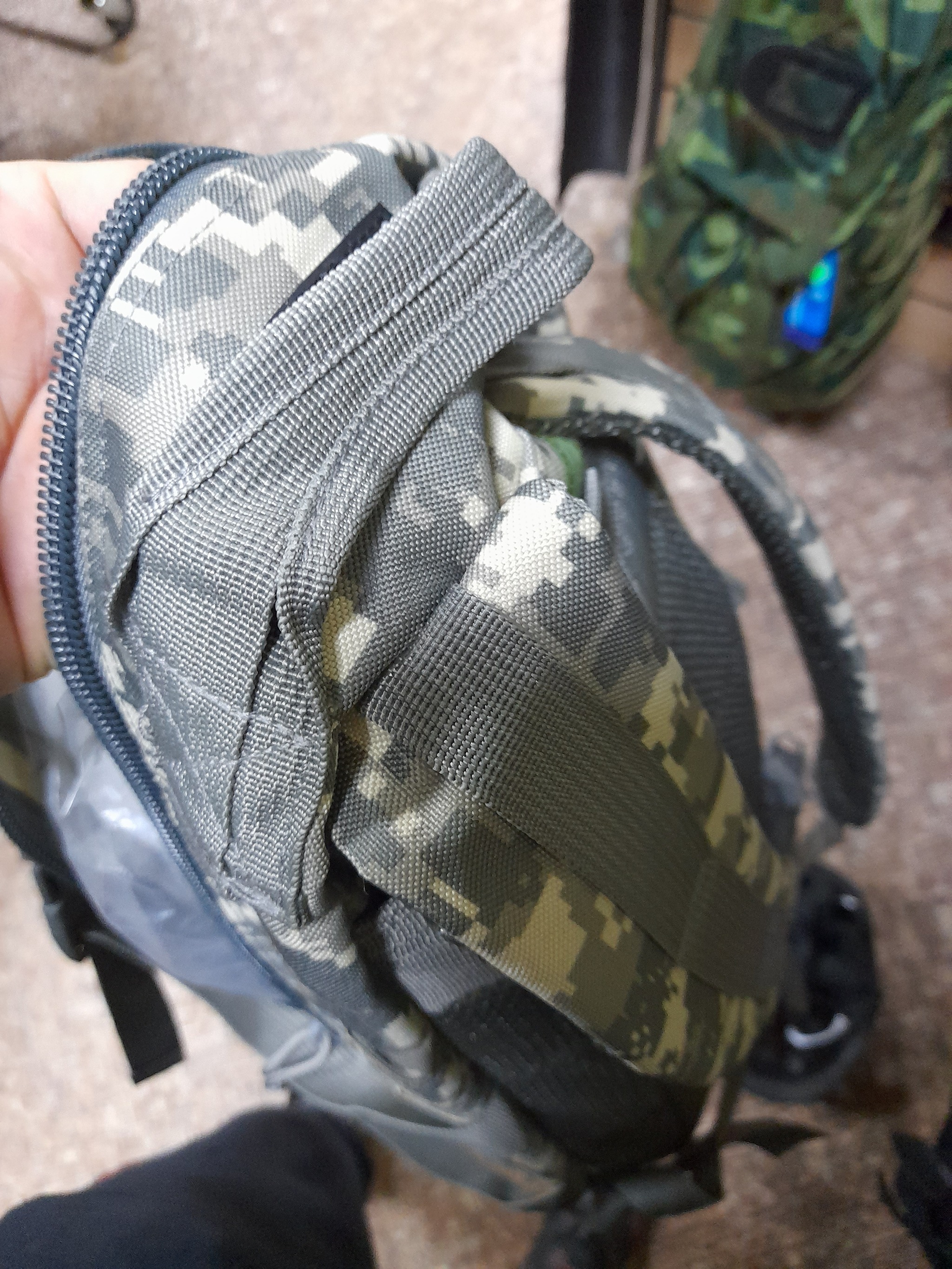 Как отремонтировать рюкзак. Alpine Equipment сумка для веревки. Как закрепить ремешок на рюкзаке