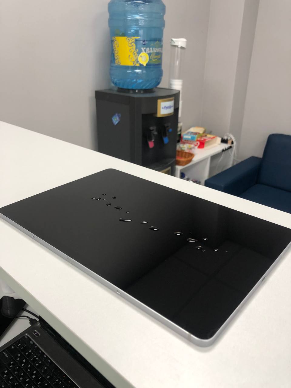 Замена стекла на Samsung Galaxy Tab S7 FE. Повышенный уровень сложности ...