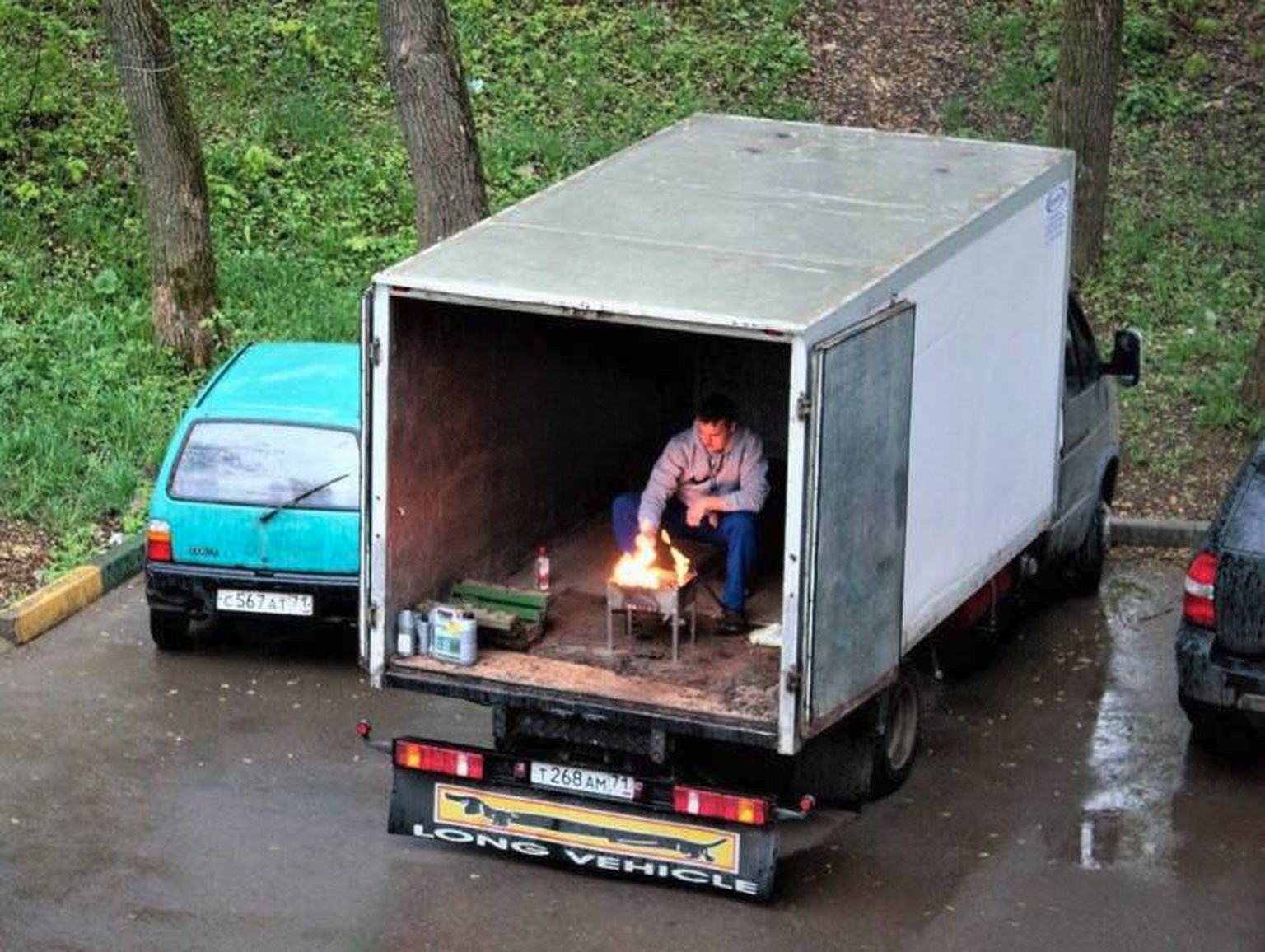 Что мне снег, что мне зной, что мне дождик проливной... когда моя 