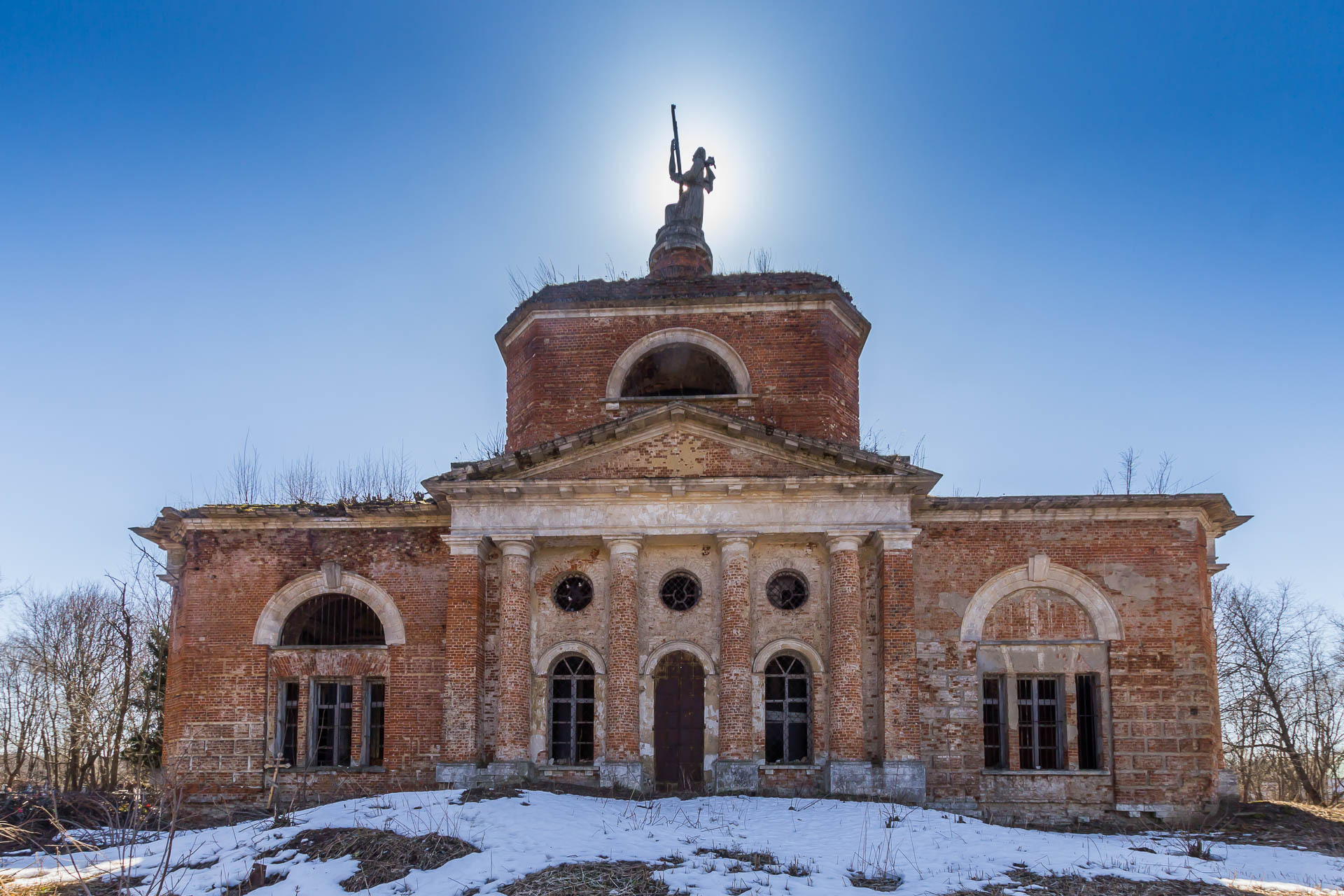 Заброшенный храм в селе Аксиньино, Тульской области | Пикабу