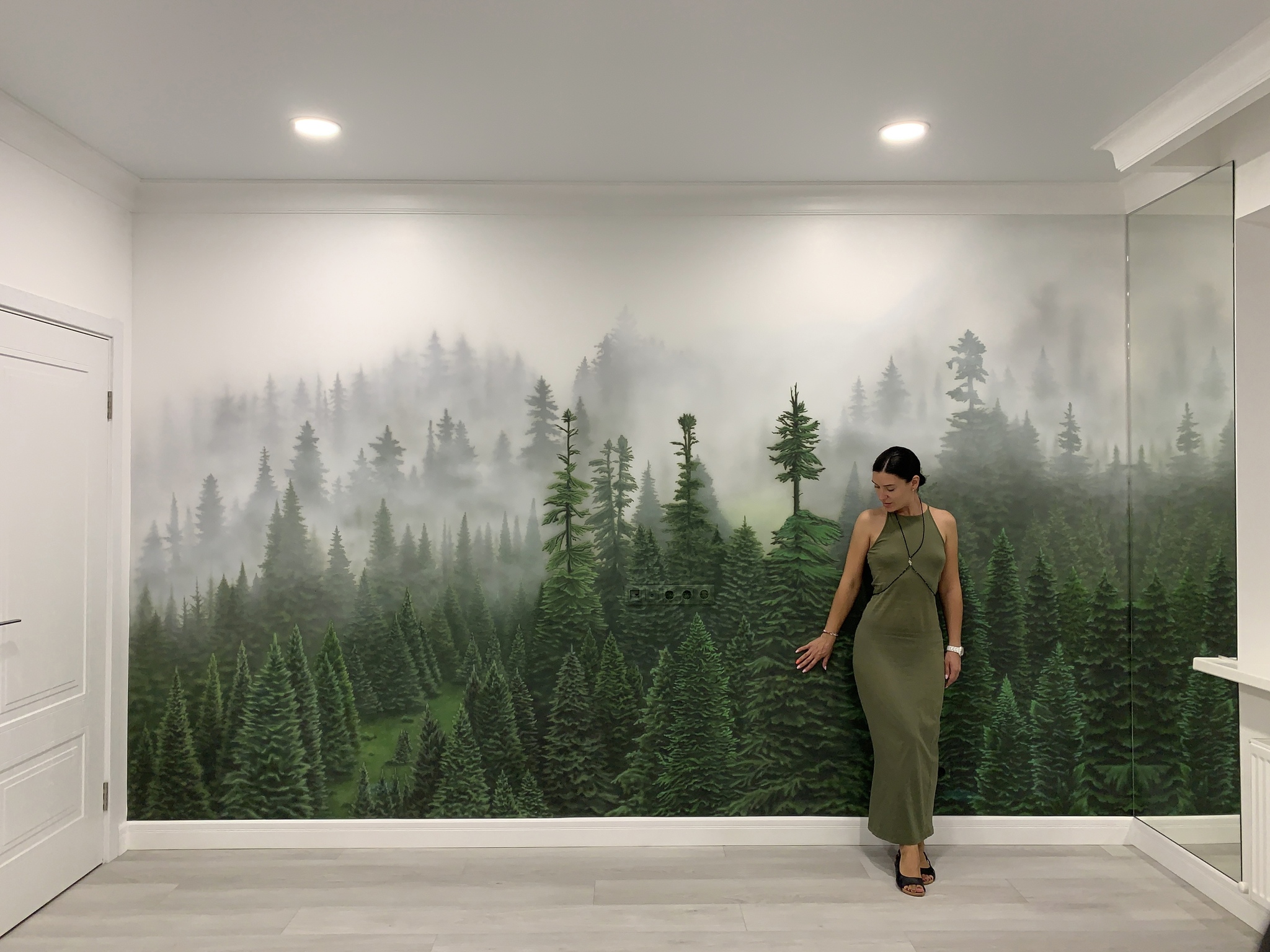 Как нарисовать лес в тумане на стенах
