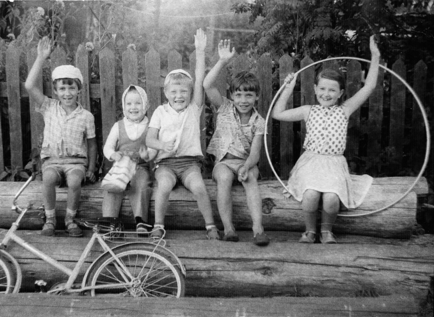 Воспоминания советских времен. 80е годы СССР детство. Счастливое советское детство. Счастливое довоенное детство. Счастливые советские дети.