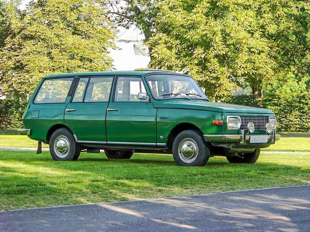Легендарный немецкий автомобиль Wartburg