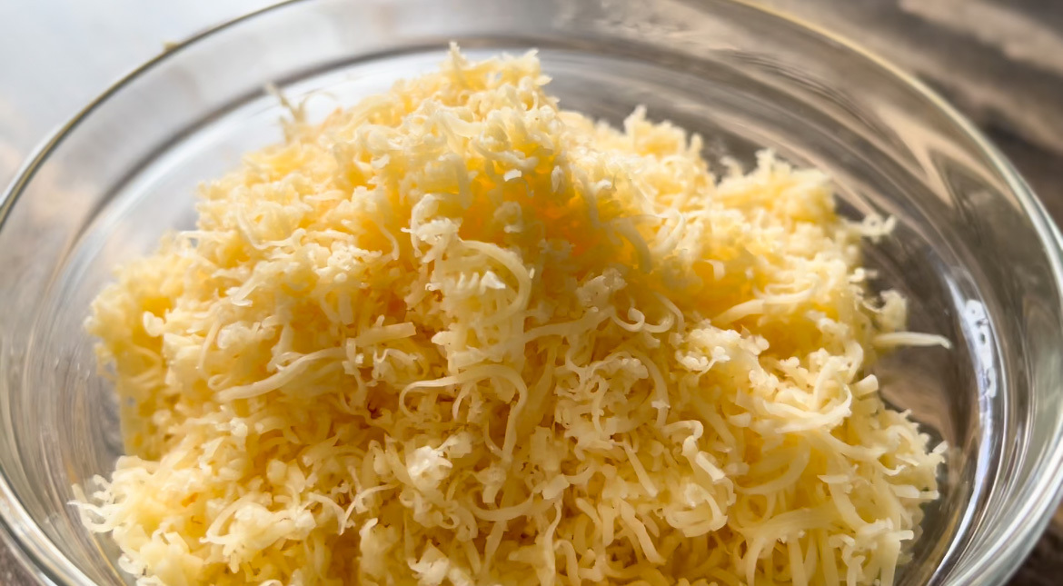 Как приготовить шарики из крабовых палочек с сыром и чесноком – рецепт с фото пошагово