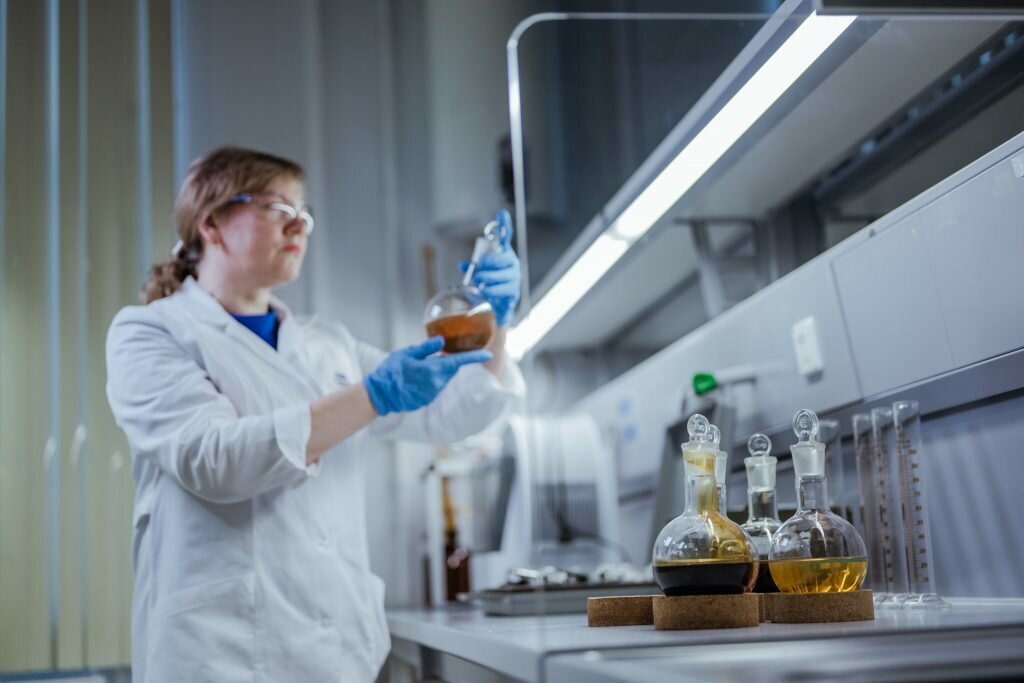 WHAT IS FAT GAS HOW DOES IT DIFFER FROM DRY GAS AND HOW IT IS USED IN 