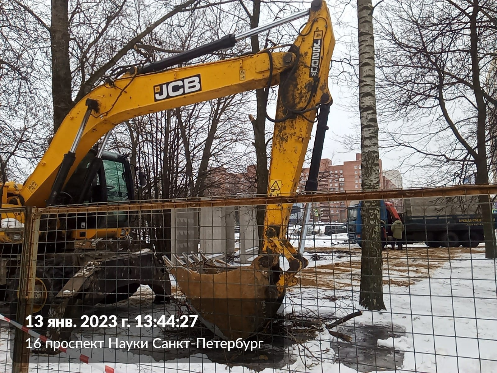 Против застройки пришкольного сквера в СПб на пр-т Науки 16 | Пикабу