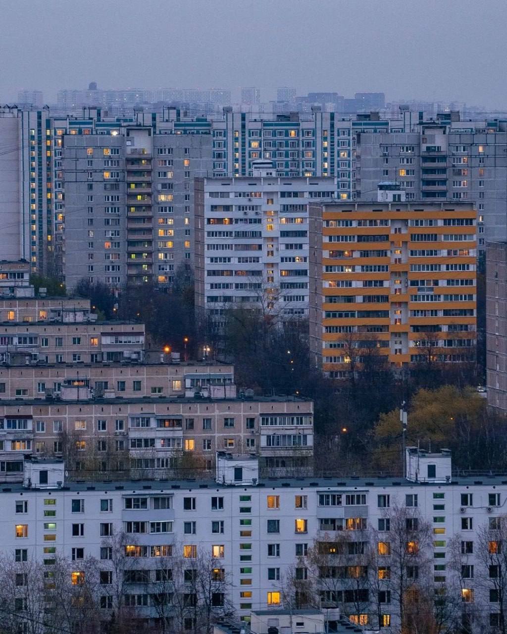 Чертаново, вечер. Москва | Пикабу