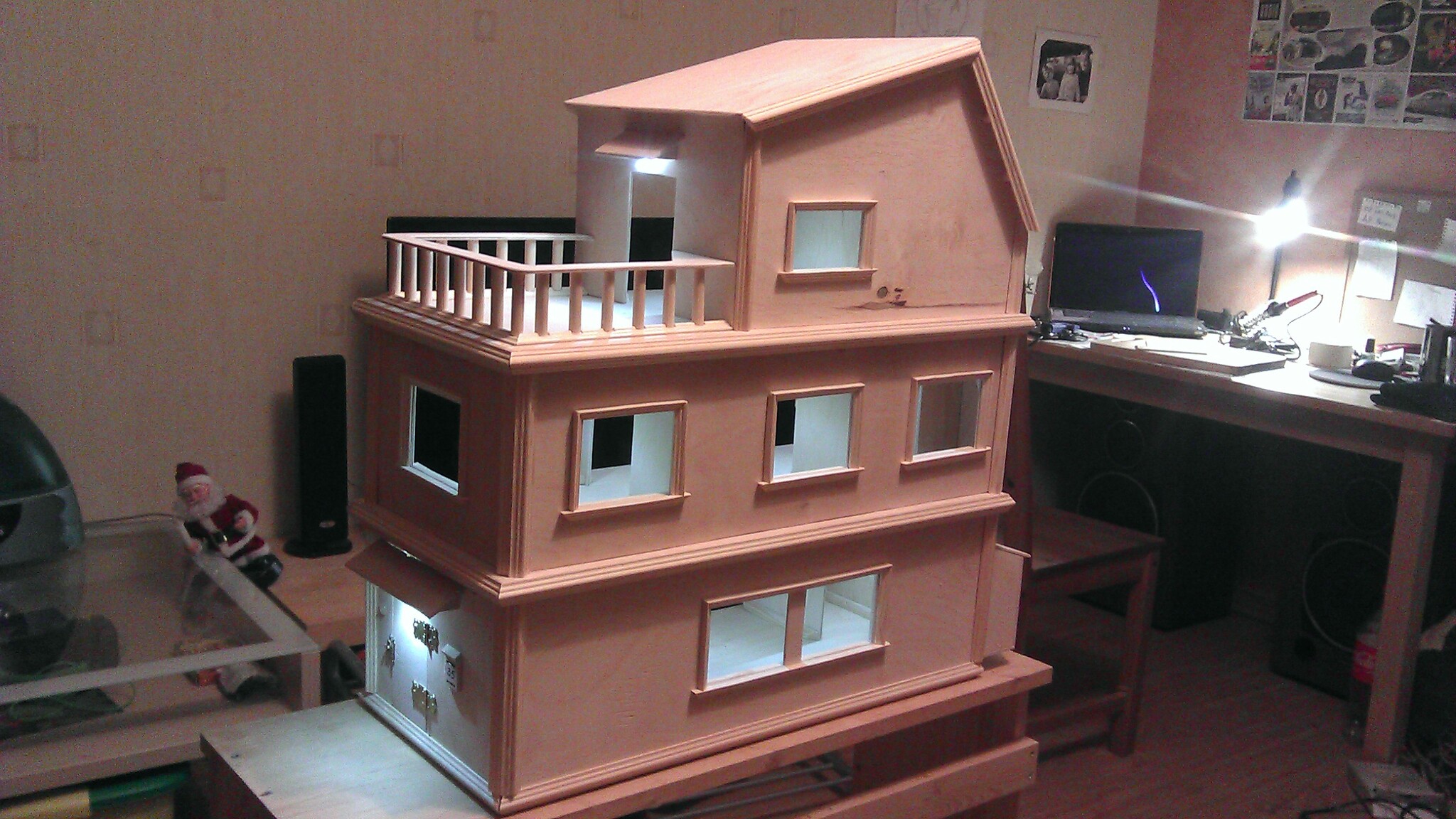 Деревянные домики для кукол от Craft (Крафт): раздвижные домики и закрытые фасады.