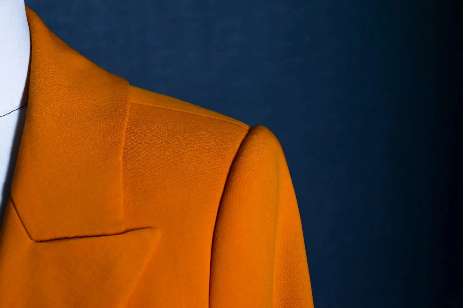 Оранжевый жакет | Пикабу