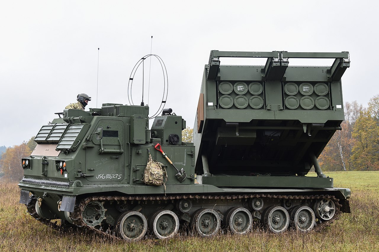 Чем опасны новые крылатые бомбы для HIMARS, которые получит Киев | Пикабу