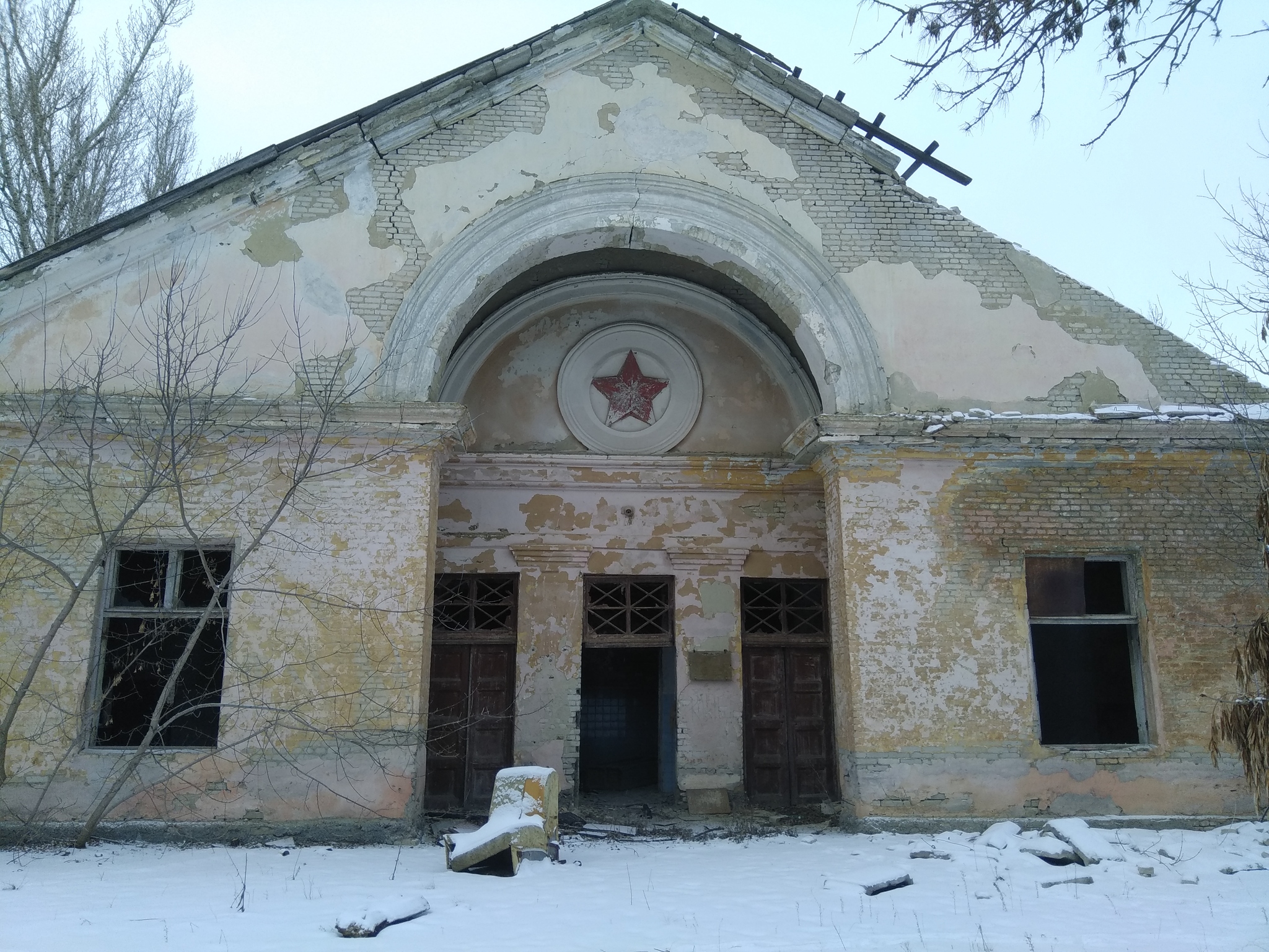 Заброшенный аэродром в Лебяжье | Пикабу