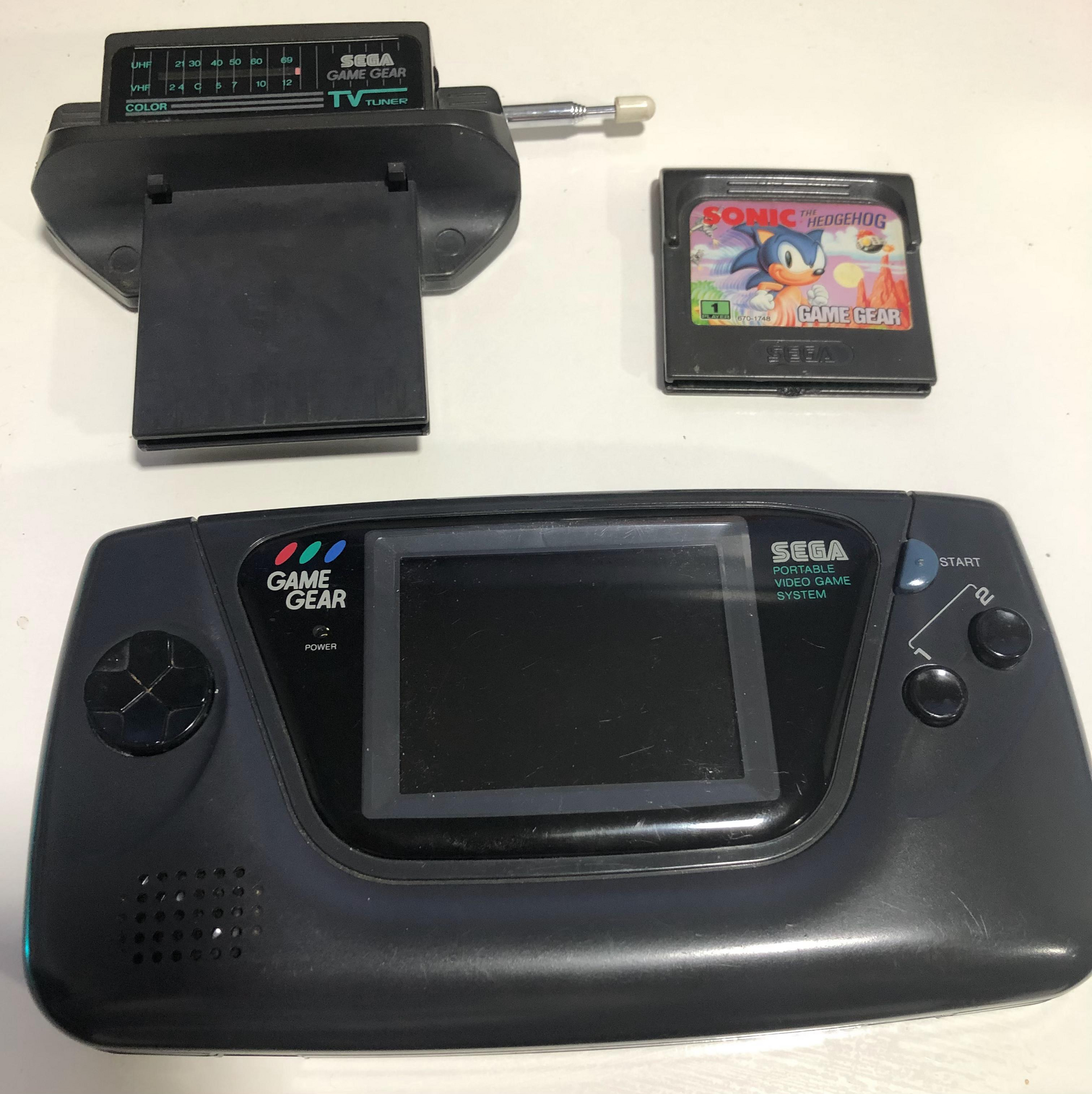 Sega Game Gear: портативная игровая консоль 90-х. Как электронный мусор  превратить в работающий девайс | Пикабу