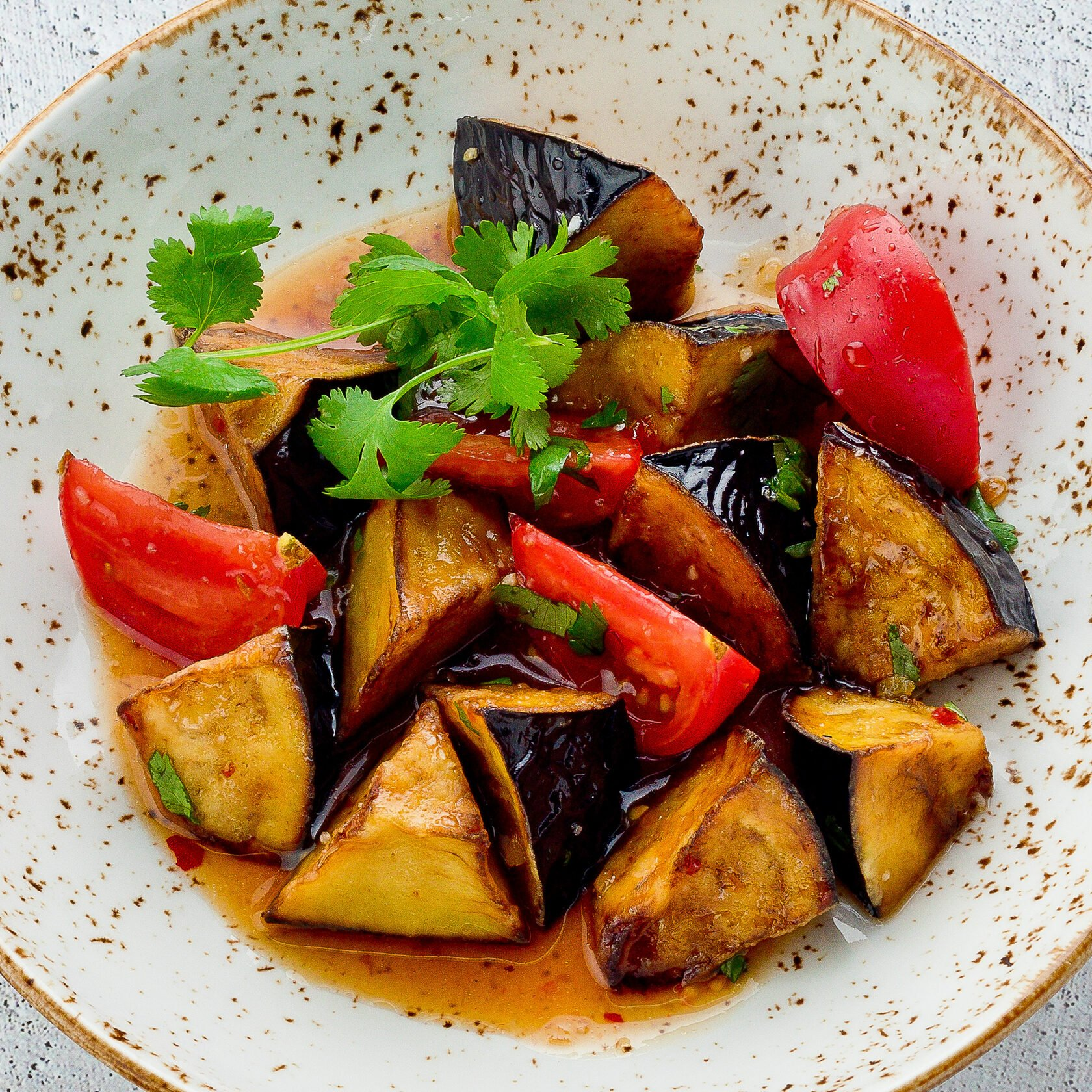 Азиатский салат с баклажанами: рецепт от фудблогера Полины Льдоковой: пошаговый рецепт c фото