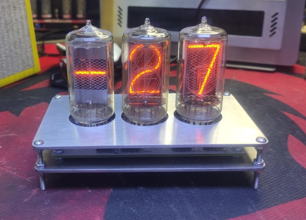 Ламповый термометр nixie Пикабу