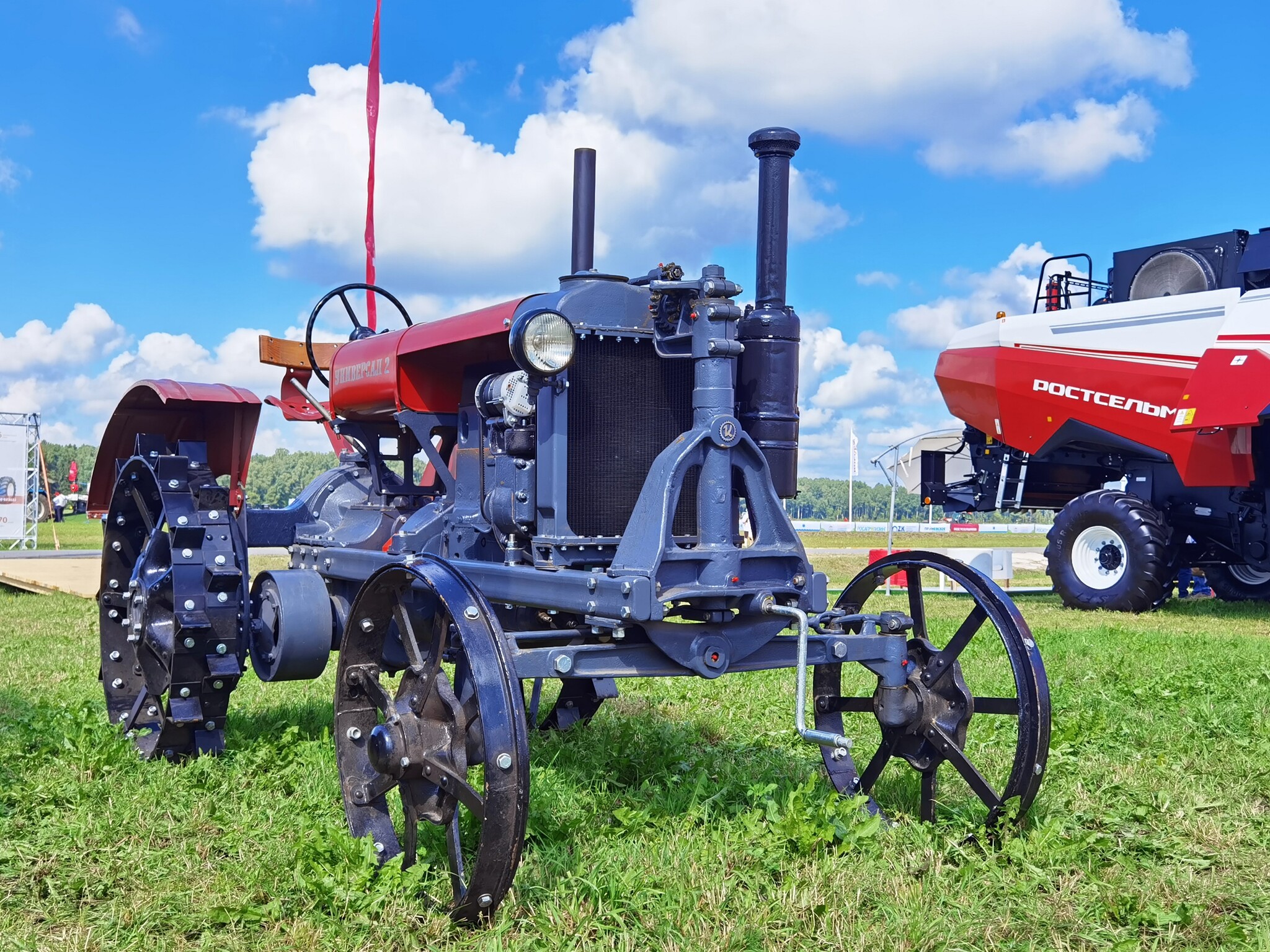 100 лет в борозде: в этом году трактора Farmall отмечают свой юбилей |  Пикабу